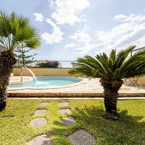 Villa Holidays Alba, Catania